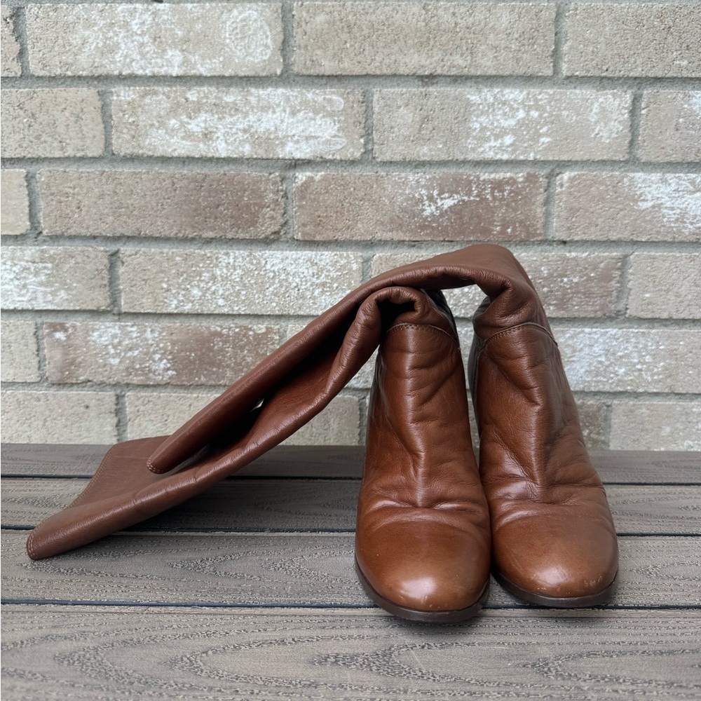 Chanel vintage 90s brown leather boots